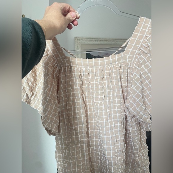 Gingham flowy blouse cream and white tie back square neck size small - Picture 7 of 10